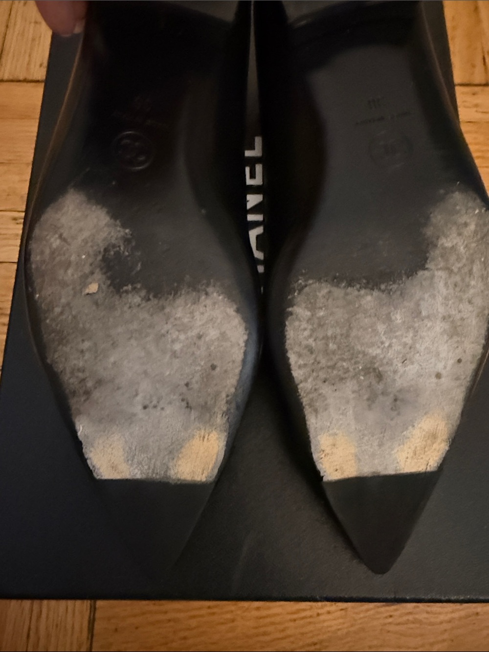 CHANEL Black Leather Ballet Flats - Picture 12 of 15